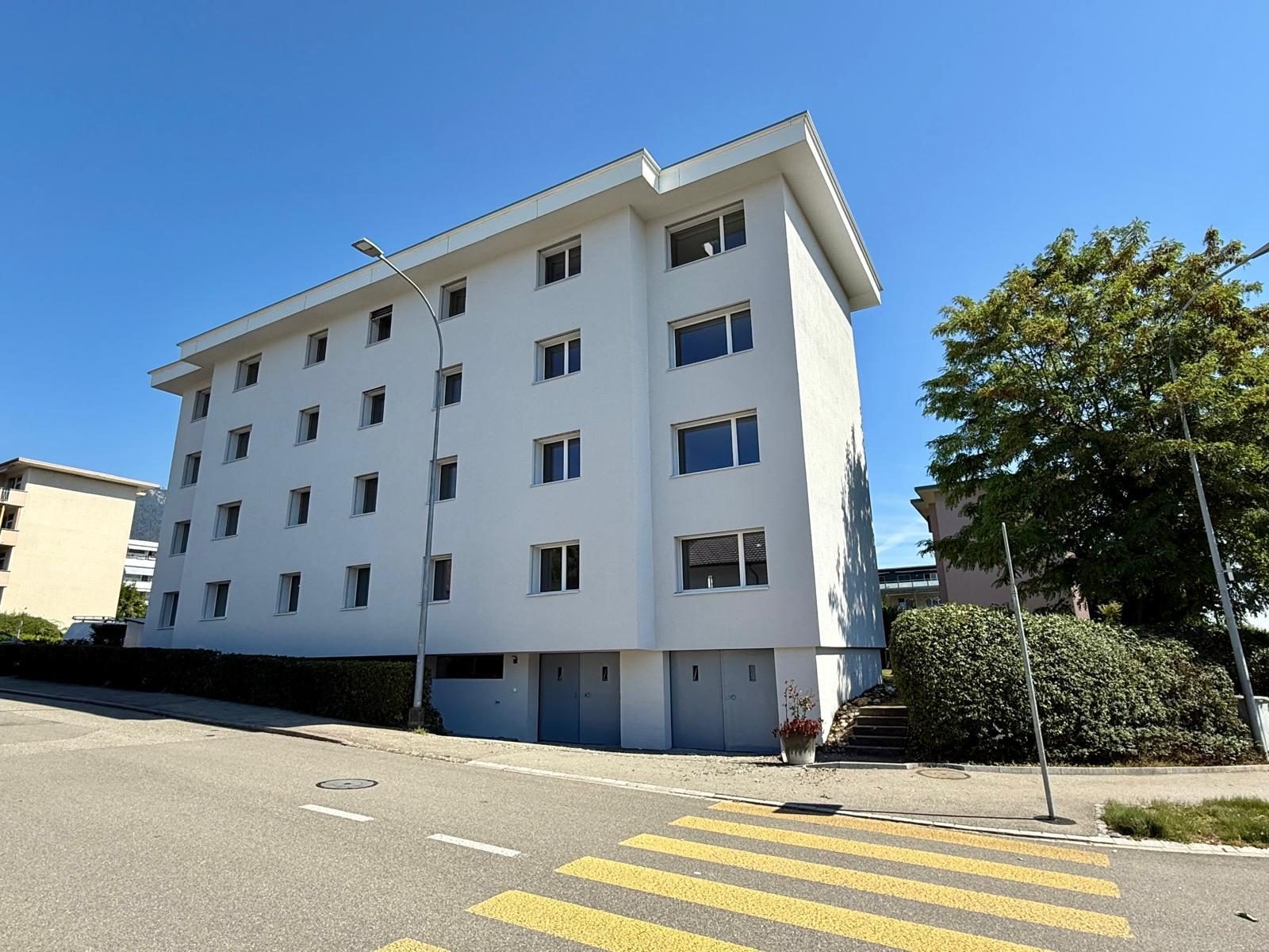 Kernsanierung Achtfamilienhaus in Bettlach